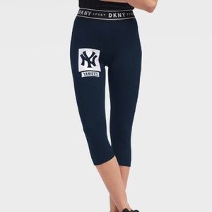DKNY “Yankees” Karan Capri Leggings